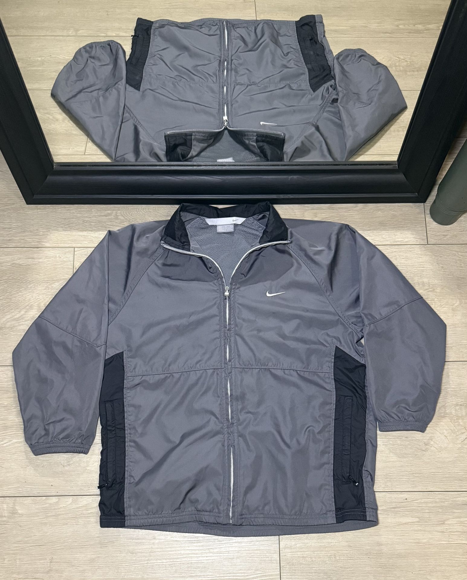 Vintage 2000s Kids / Juniors Nike Windbreaker Track Jacket Zip Up