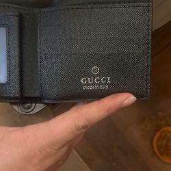 Gucci Wallet From Italy Black 