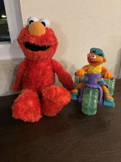 Tickle Me Elmo & Ernie's Splashing Fun Trike/juguetes De Bebé