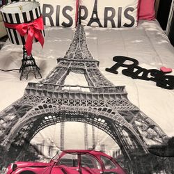 Paris Quern Comforter Set With Lamp And Sign