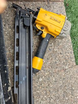 DeWalt Pneumatic Collated Framing Nailer 21 degree