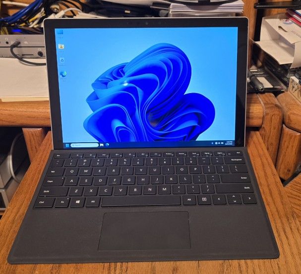 Microsoft Surface Pro 7 12.3" #2 Cracked Glass