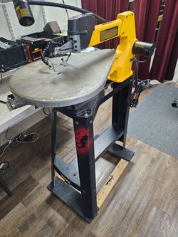 10035DeWalt DW788 20" Scroll Saw with Stand 87026