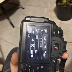Canon t5i (BODY ONLY)