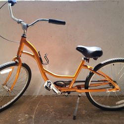 Fuji Saratoga 2.0 LS Cruiser Bike 3 - Speed