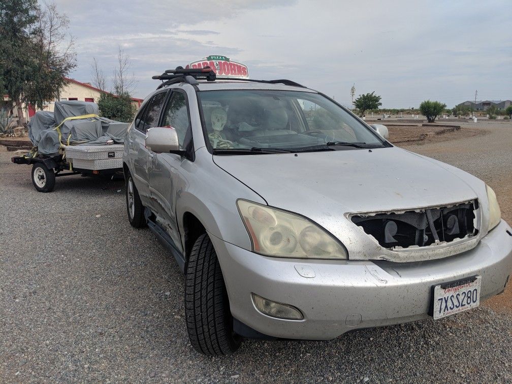 Fixable Parts Car, 2004 Lexus Rx330