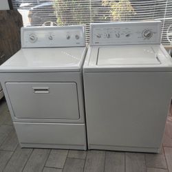 Kenmore Heavy-duty Washer And Gas Dryer 