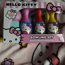 Hello Kitty Bowling Set 