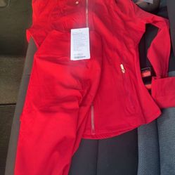 Red Lulu lemon set size 6 