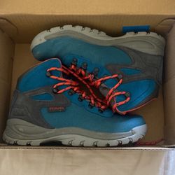 Columbia Women’s Hiking Boot 7 1/2