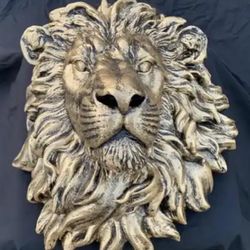 Lion Bust Wall Hanger