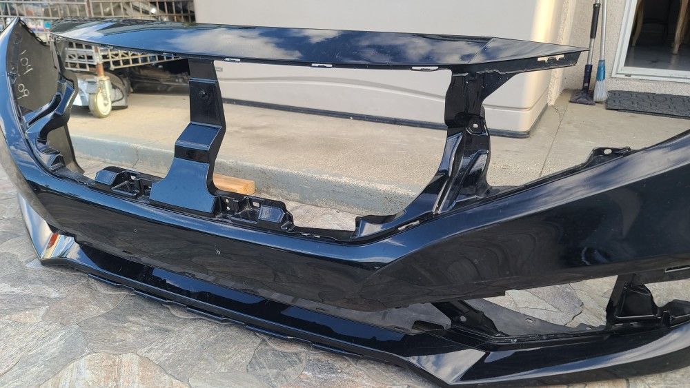 2019 - 2020 HONDA CIVIC FRONT BUMPER COVER GENUINE USED OEM.