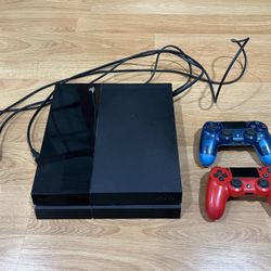 1st Generation PS4 w/ controllers