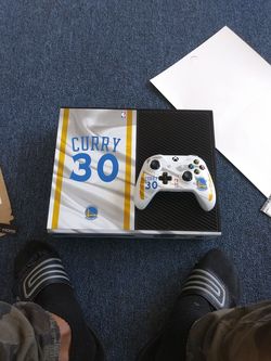 Curry xbox deals