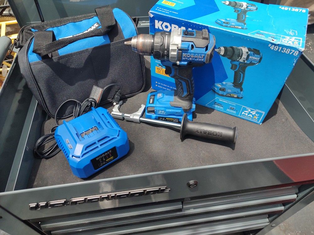 Kobalt 24-volt 1/2-in Keyless Brushless Cordless Drill 2 -Batteries Included (Soft Bag Included)
Item #(contact info removed) |
Model #KDD 1424AB-03