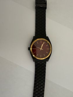Nixon time teller watch ( gold and velvet )