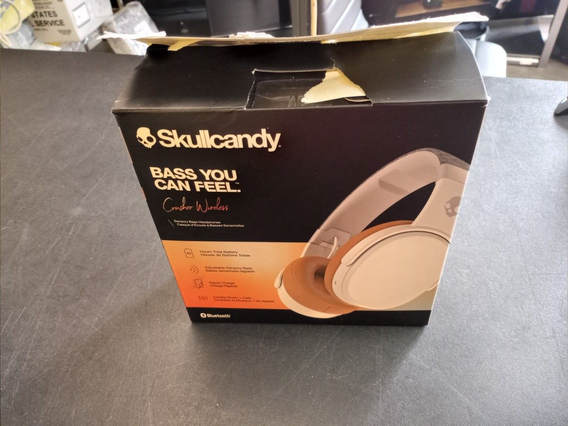 SKULLCANDY CRUSHER WIRELESS OVER-EAR HEADPHONE-GRAY/TAN(S6CRW-K590),OPENED BOX