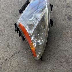 Nissan  Rogue  Or Murano  2013  Front Left Light 