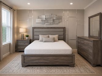 Queen bedroom set like new