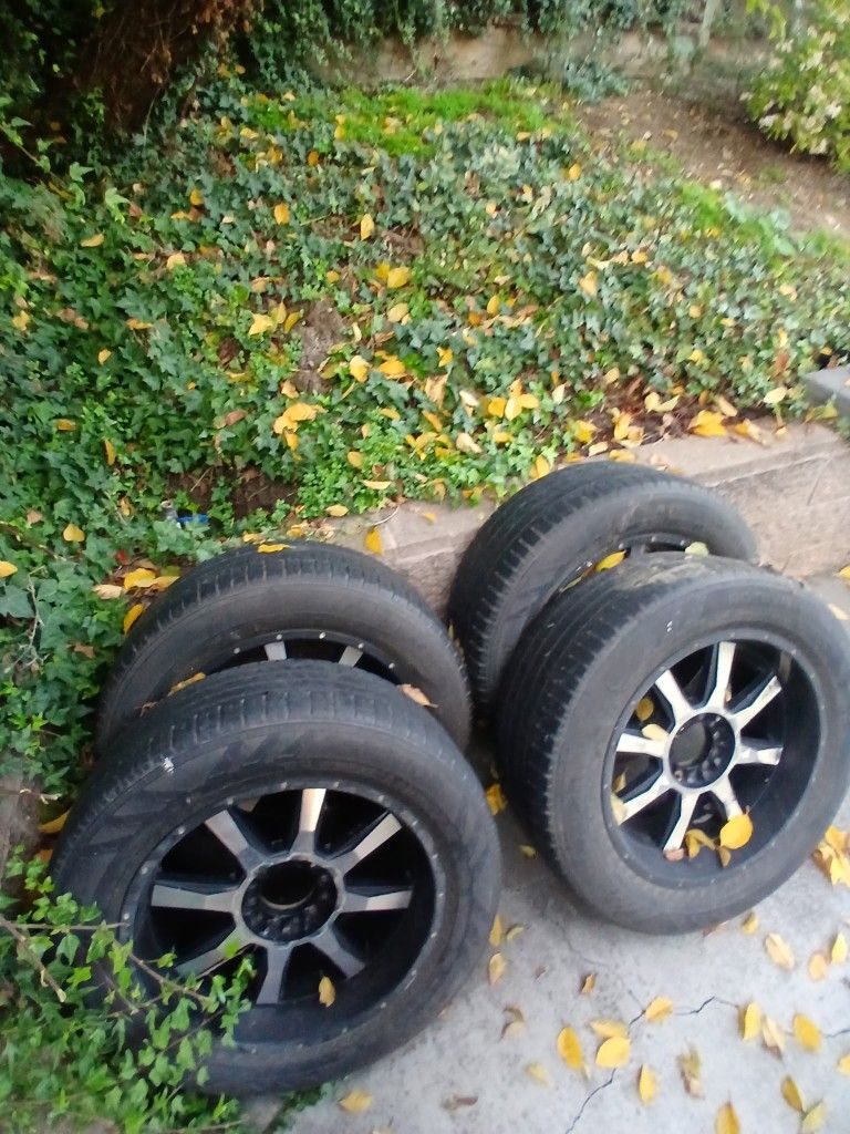 Four Rims And Tires 22"