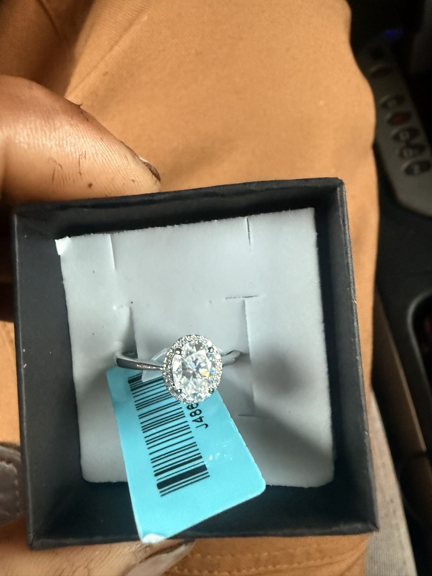 Sz 8 Women’s VVS1 Cocktail Ring With 3 Total Carats