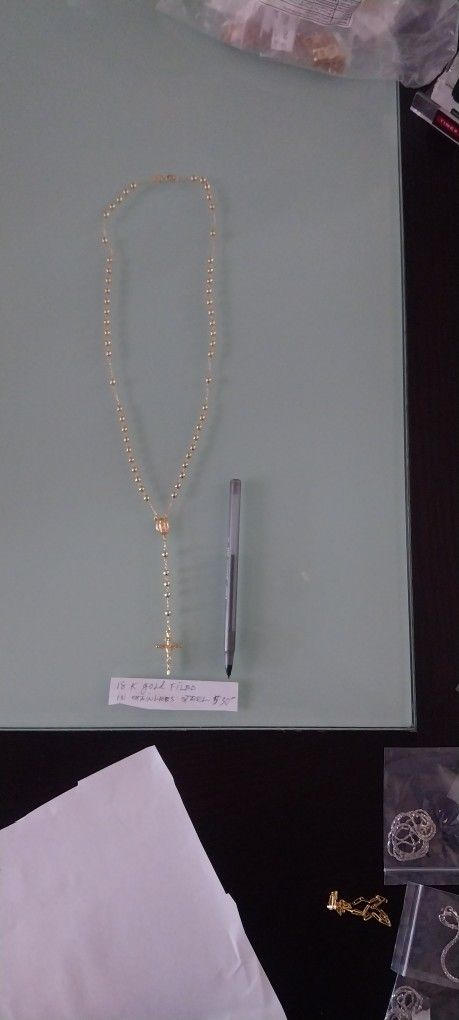 Crusifix Necklet