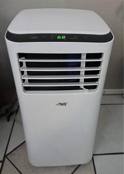 Portable ac unit, with Accessories and Manual, New Condition