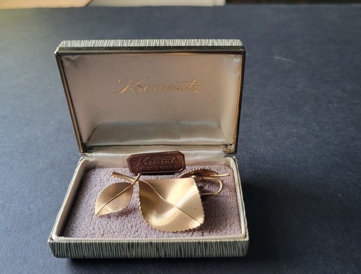 Krementz Lead Brooch And A Pair Of Earrings Set