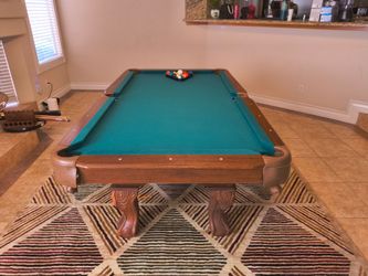 7ft Pool Table