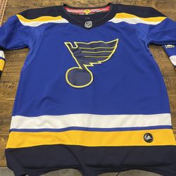 Blues Hockey Jersey Size L, Fits Big