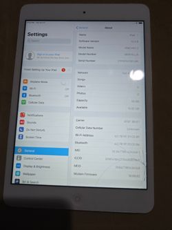 Model A1490 Apple iPad mini 2 with Wi-Fi + Cellular, Cracked Screen, UNLOCKED