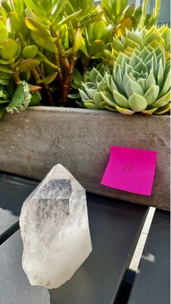 Clear quartz crystal