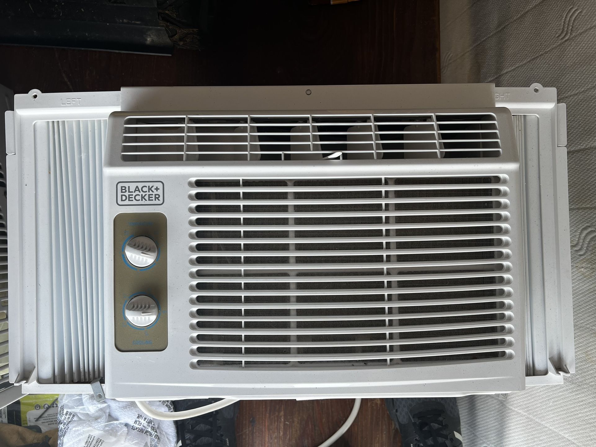 You’re Hot!! 4,000 BTU AC Window Unit