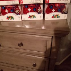 3 Nintendo Switch Controllers Only Mario