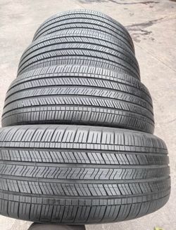 255 50 20 Goodyear I'm selling this set of tires with 80% life left on all 4