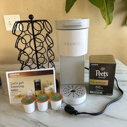 Keurig K-Mini Coffee Maker Set – with Peet’s Coffee Pods, Pod Holder & Cleaning Cups 