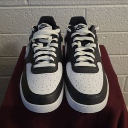 Men's Nike Court View Low Size 13