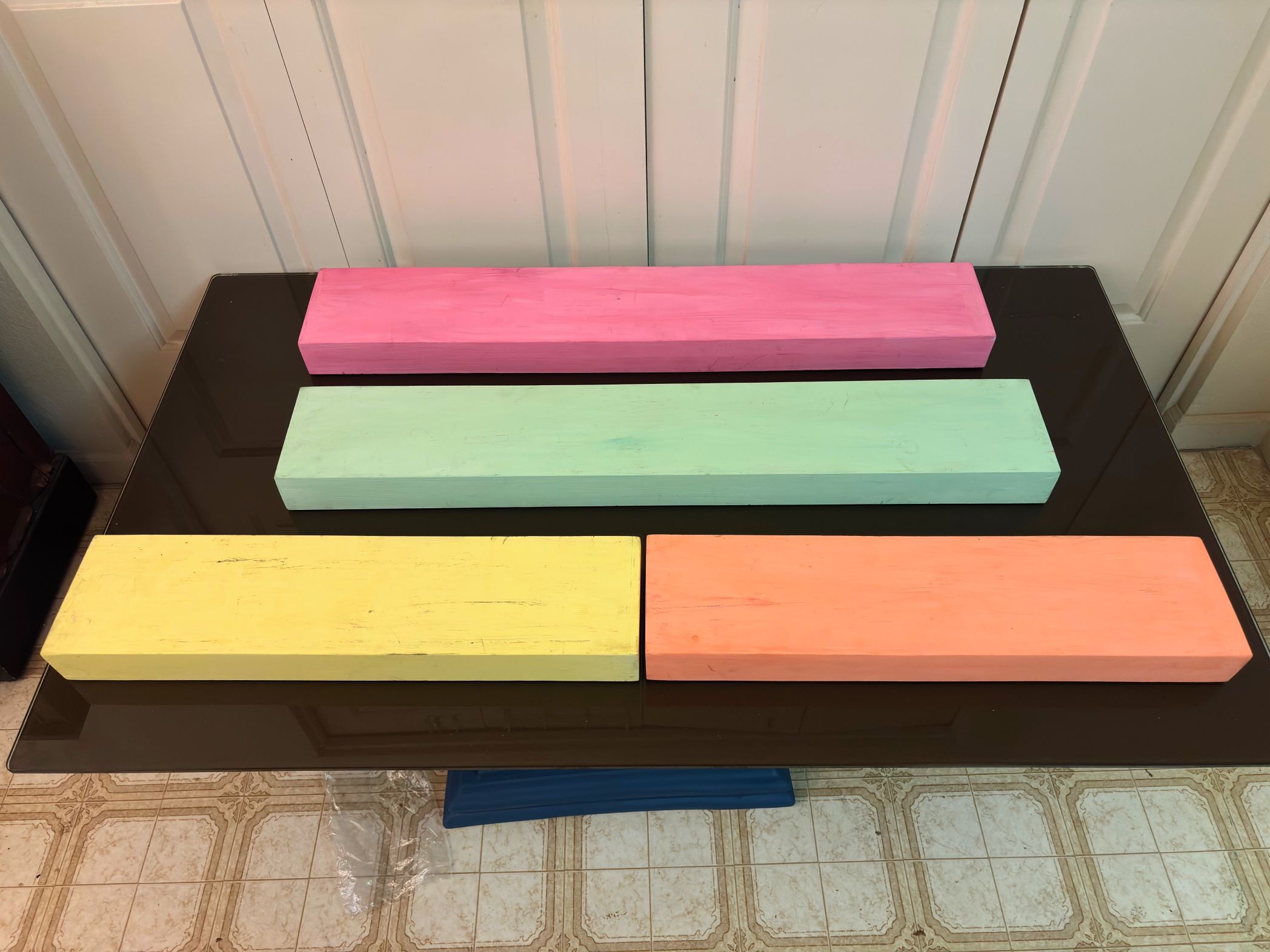 Easy to install floating shelves