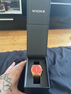 NIXON TIME TELLER GOLD/RED SMU