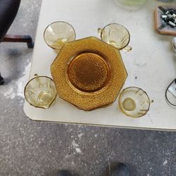 Vintage LE Smith 11 Plates Madrid Yellow Depression Glass For Pieces