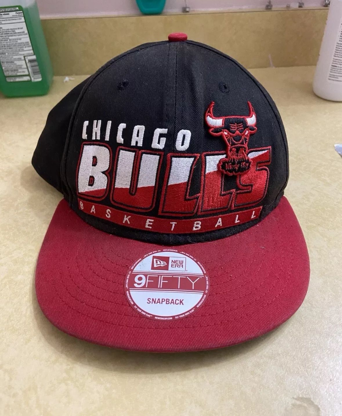 Chicago Bulls Vintage Snapback Hat NBA Cap Black Red Rare With Logo