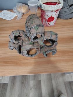Fish tank decoration