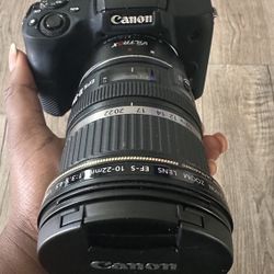 Canon EOS M50 Camera w/ Lens – Perfect for Vlogging 🎥