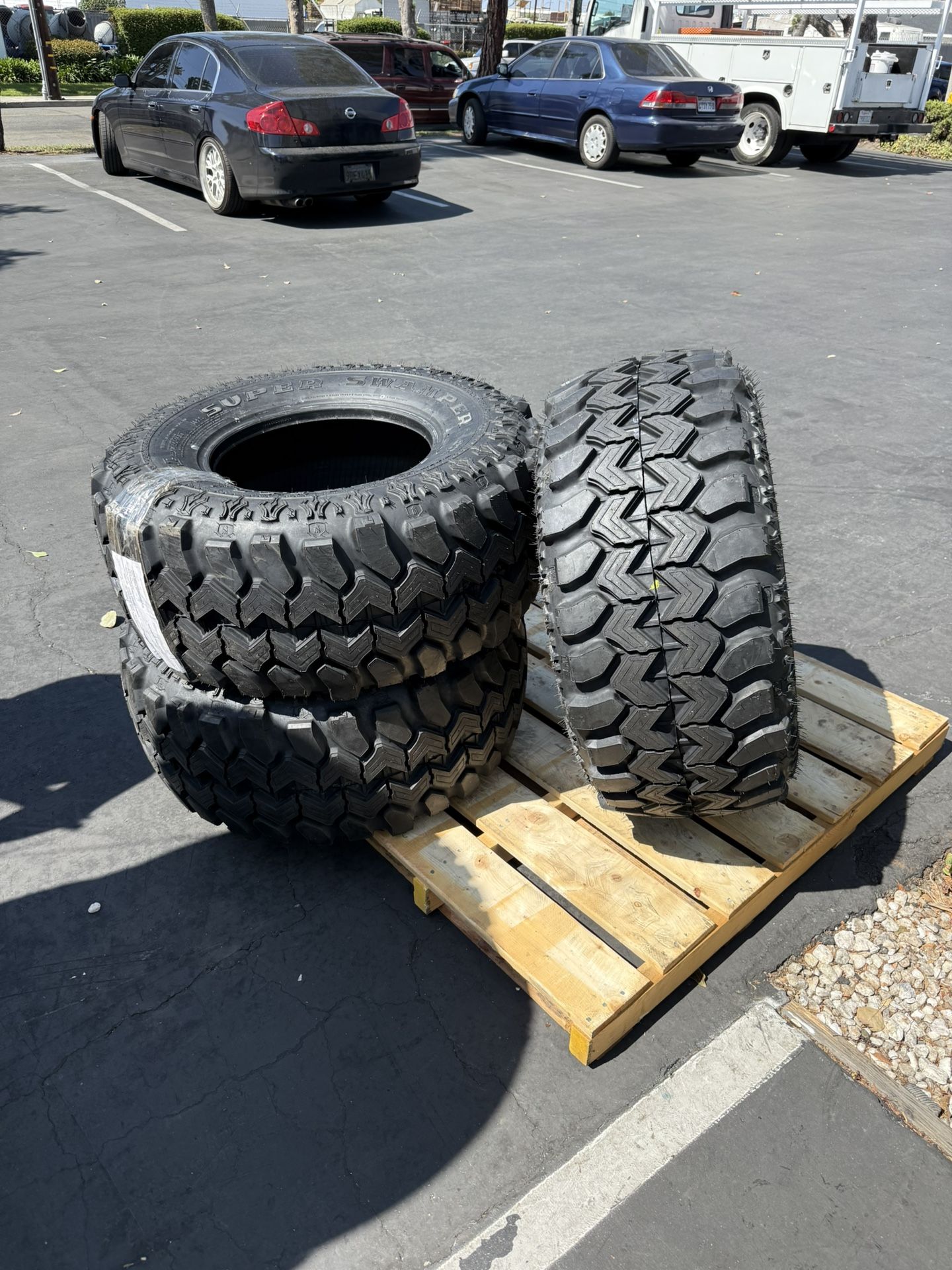 33x14.50R16LT Interco super Swamper Ssr 