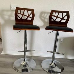 2 Bar Stools