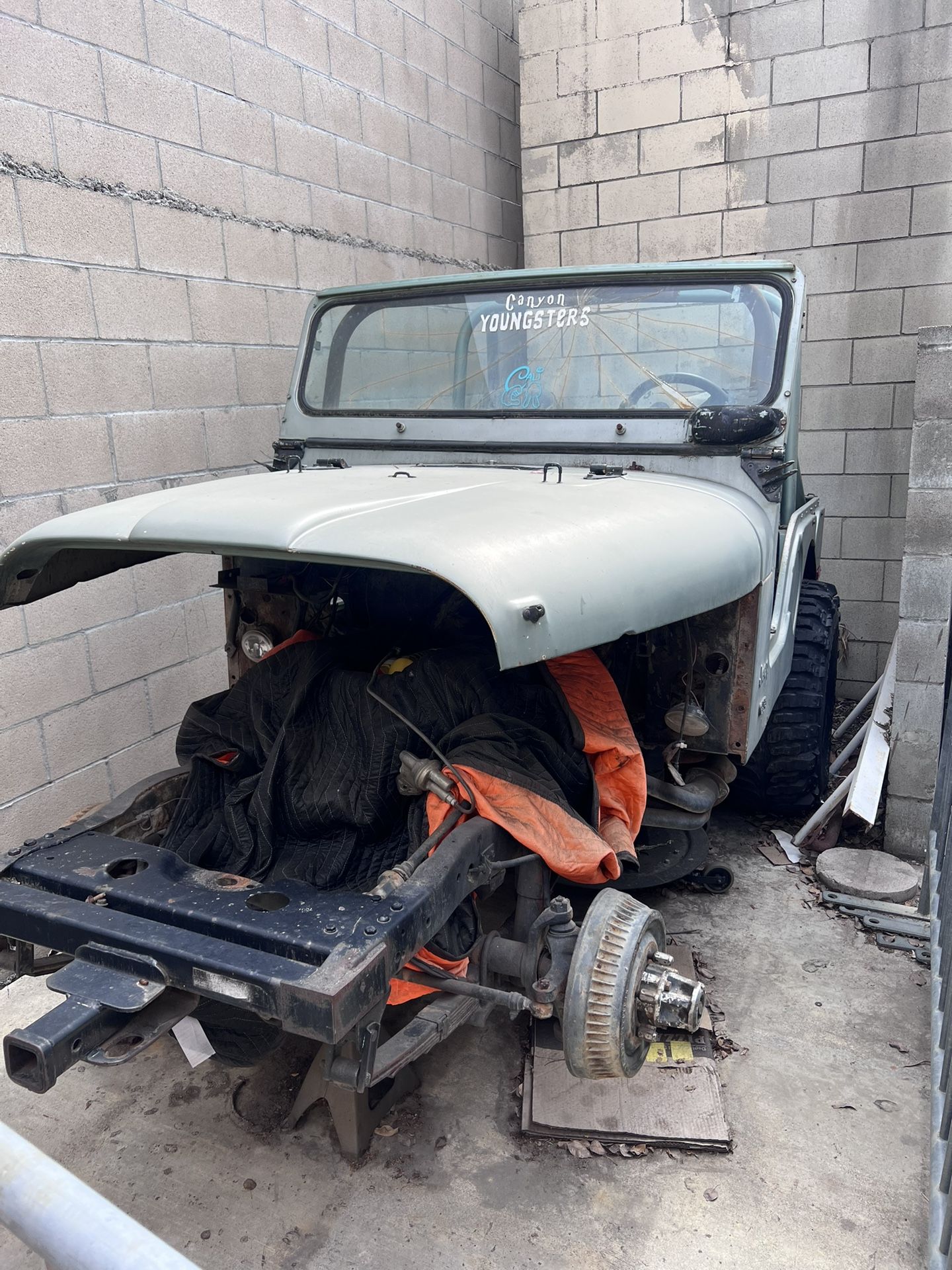 CJ5 JEEP PART OUT