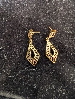 Beautiful Real 14k Gold Earrings