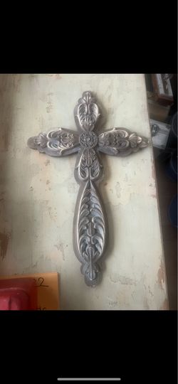 Floral cross decor