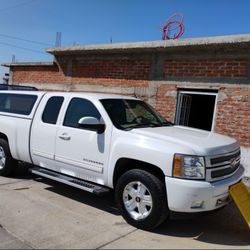 2012 Chevy Silverado $8,000