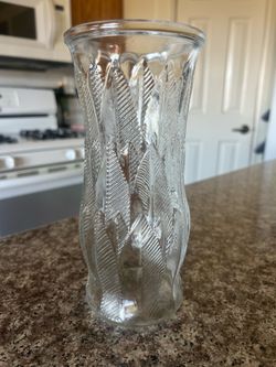 Vintage E.O. Brody Co. Feather & Dart Glass Vase